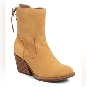 Kork-Eaze Cherna Boots 🟨 Mustard Yellow Suede size 9.5
